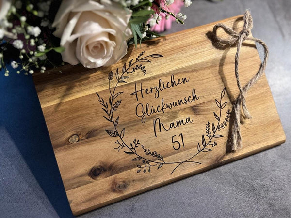 Frühstücksbrettchen Personalisiertes Geburtstagsbrettchen aus Holz von Freude aus Holz