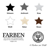 Farbauswahl für den Holzschriftzug „Die geheime Zutat ist immer Liebe“: Schwarz, Anthrazit, Grau, Weiß, Natur und Braun
