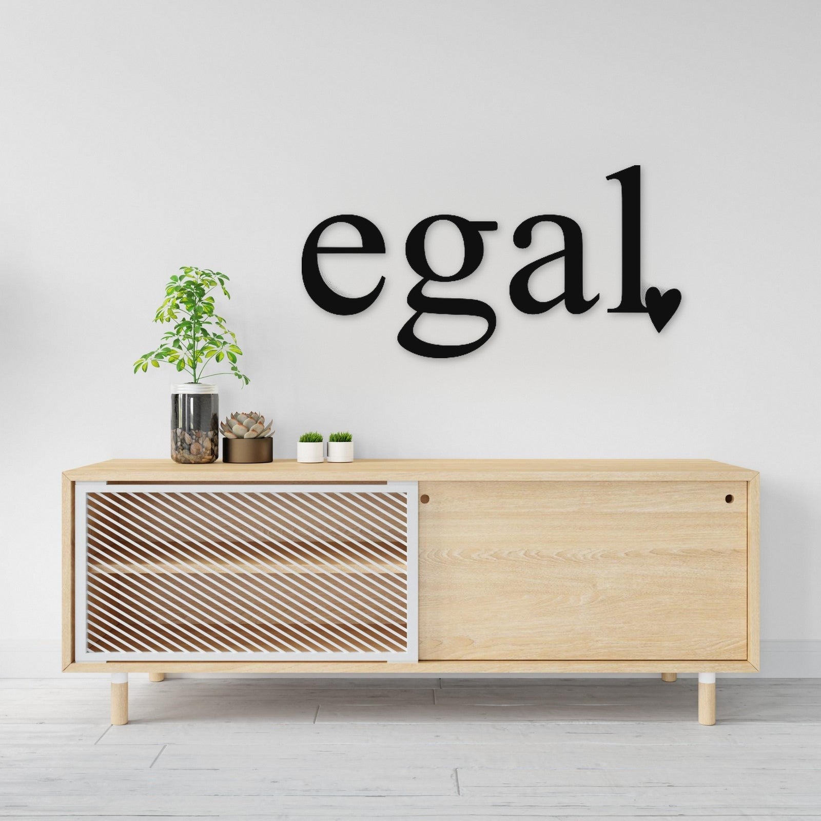 Holzschriftzug Egal Herz aus Holz von Freude aus Holz