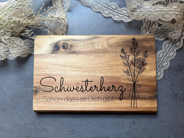 Frühstücksbrettchen Schwesterherz aus Holz von Freude aus Holz