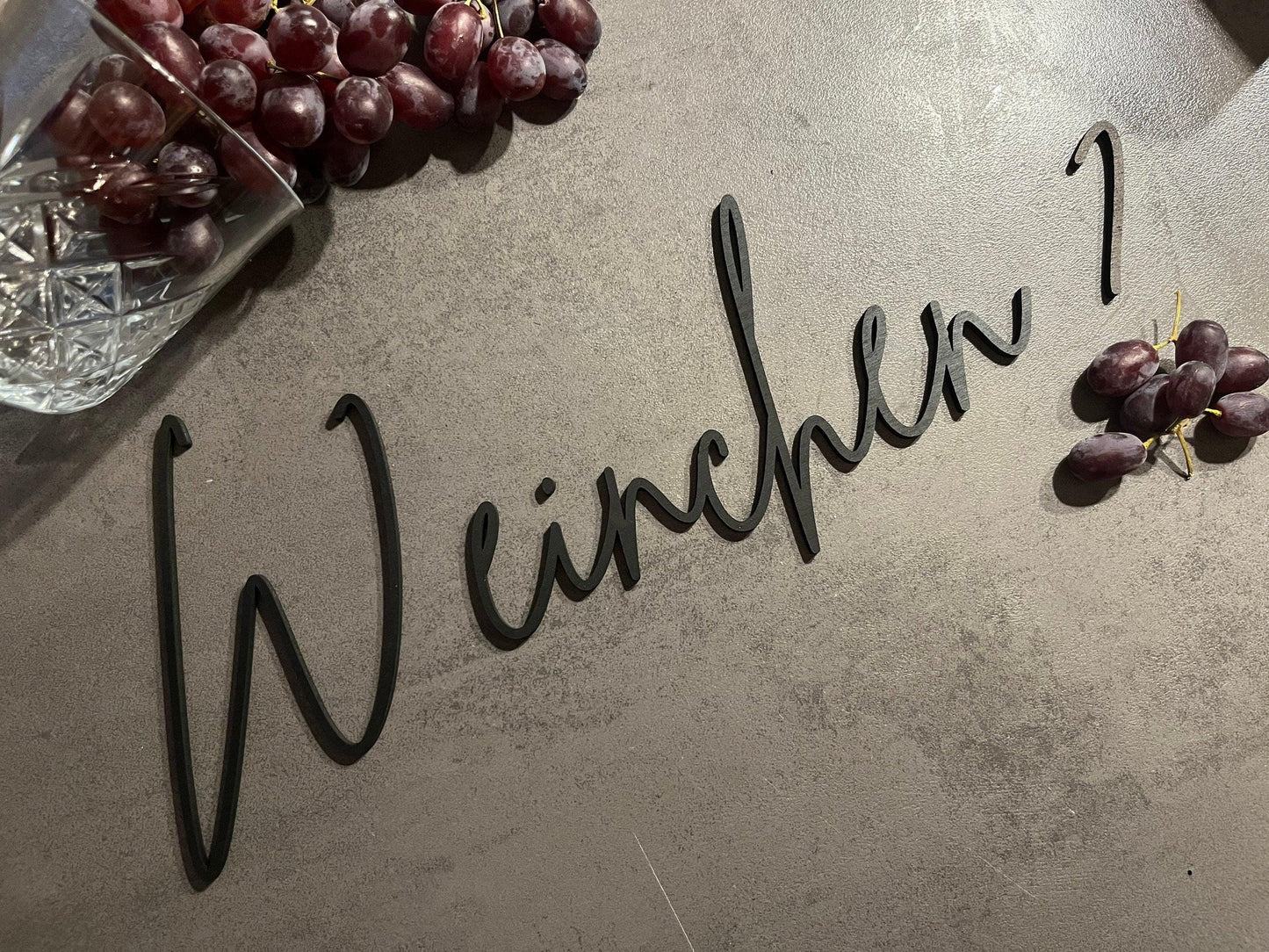 Weinchen ? - Holzschriftzug
