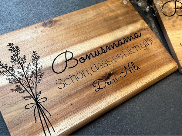 Frühstücksbrettchen Bonusmama/Bonuspapa aus Holz von Freude aus Holz