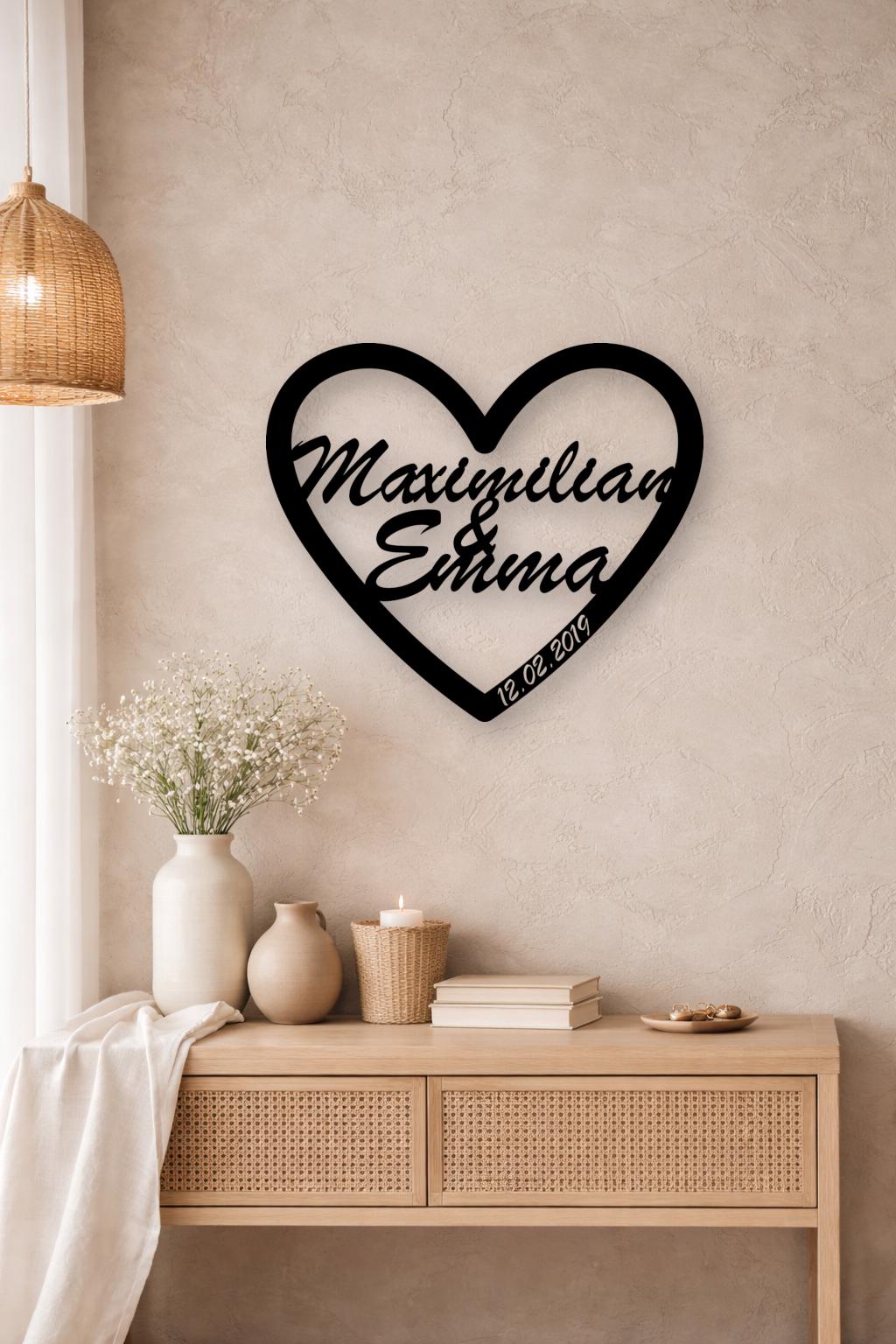 Herz mit Namen (Datum) - Personalisierbarer Holzschriftzug